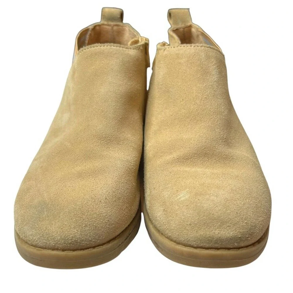 Toms Kids Leilani Light Beige Suede Bootie Size‎ 4